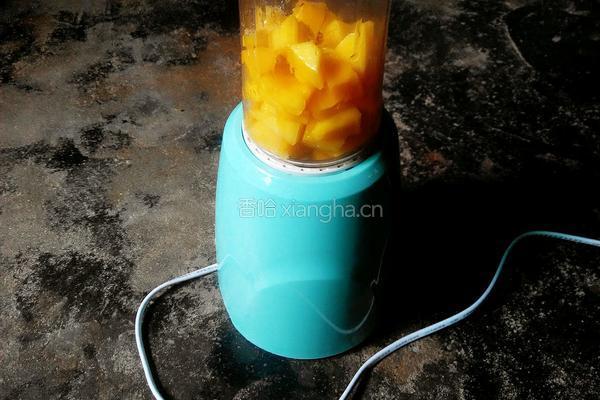 芒果汁的做法图解3
