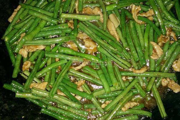 豆角炒肉丝的做法图解5