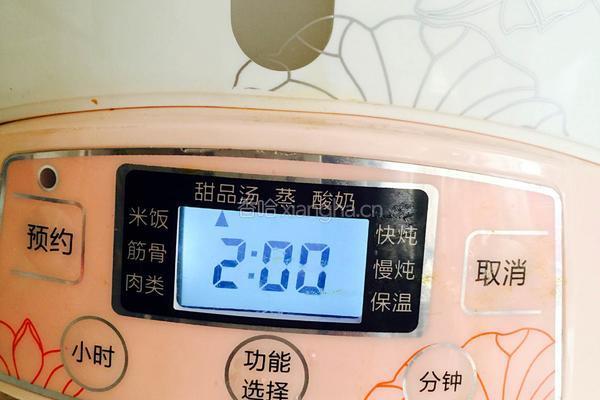 小米红枣燕窝粥的做法图解5