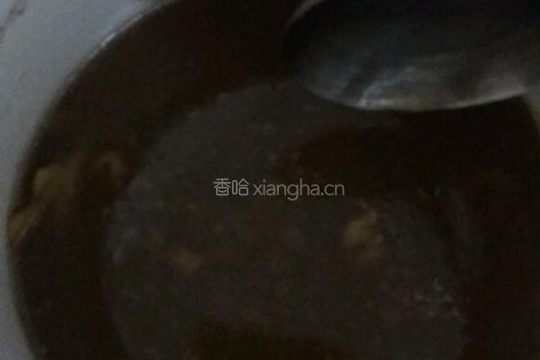 核桃莲子炖猪心的做法图解4