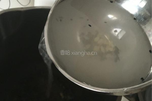 黑芝麻核桃黑豆糊的做法图解11