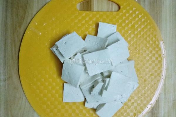 黑木耳老豆腐炒鸡蛋的做法图解3