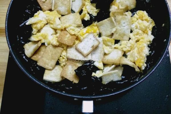 黑木耳老豆腐炒鸡蛋的做法图解9