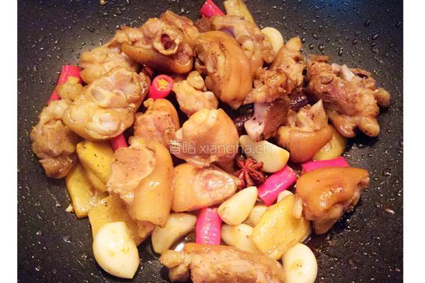 猪脚香菇汤的做法图解4
