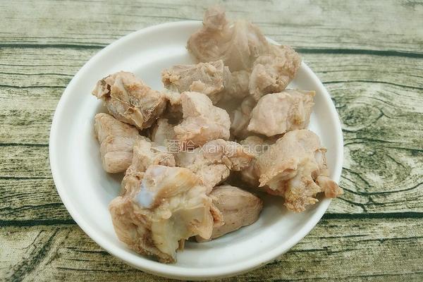 红烧玉米排骨的做法图解5