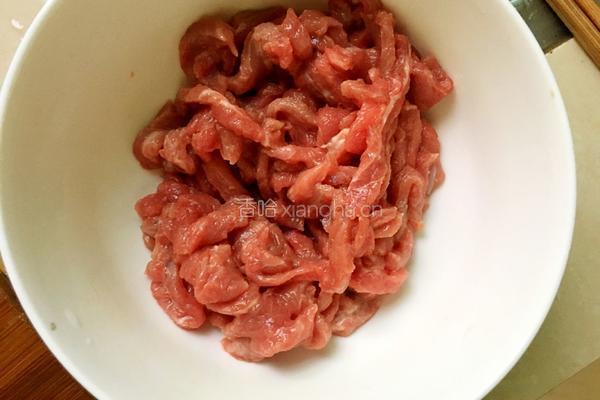 泡椒芹菜牛肉丝的做法图解3