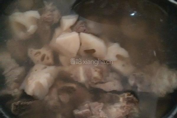 排骨汤的做法图解2