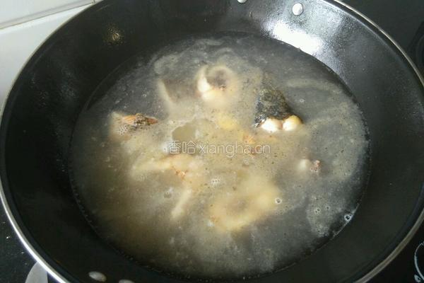 黑鱼豆腐汤的做法图解7