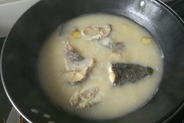 黑鱼豆腐汤的做法图解12