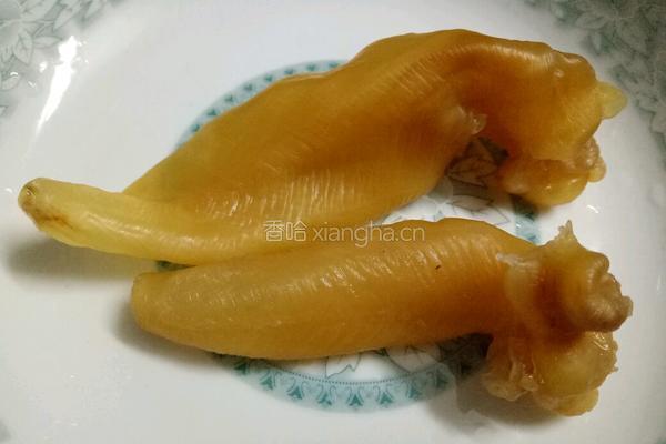 燕窝炖黄花胶的做法图解2