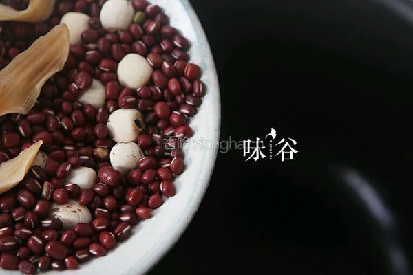 红豆莲子百合糖水的做法图解5
