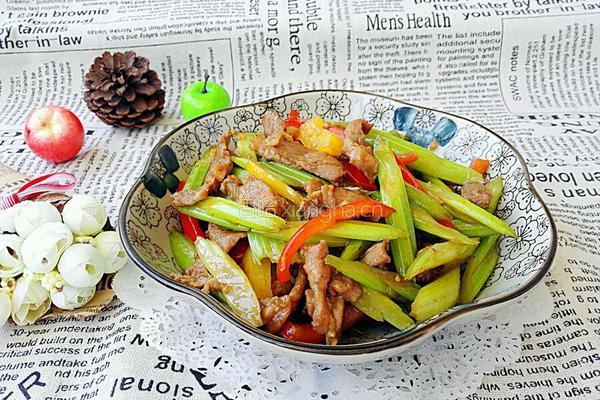 羊肉炒芹菜的做法图解9