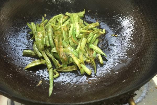 蒜泥豆角的做法图解4