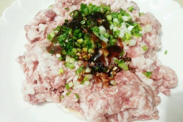 蛋蒸肉的做法图解2