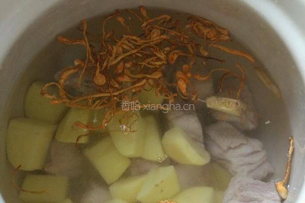土豆排骨汤的做法图解5