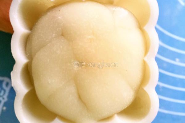 栗蓉冰皮月饼的做法图解13