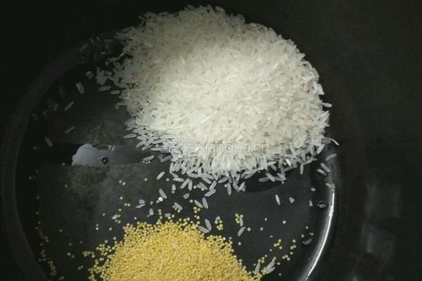山药瘦肉粥的做法图解1