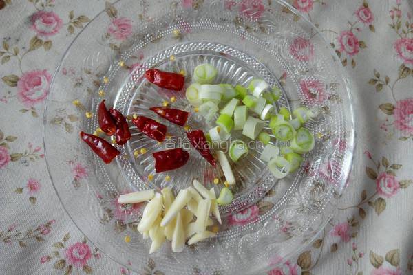 酸辣黄豆芽的做法图解2