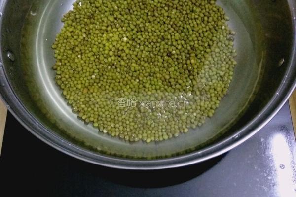 绿豆糖水的做法图解2