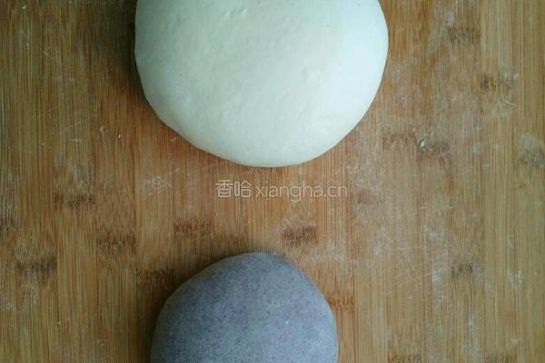 双色花卷的做法图解3