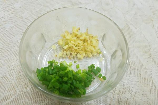 百合莲子瘦肉粥的做法图解4