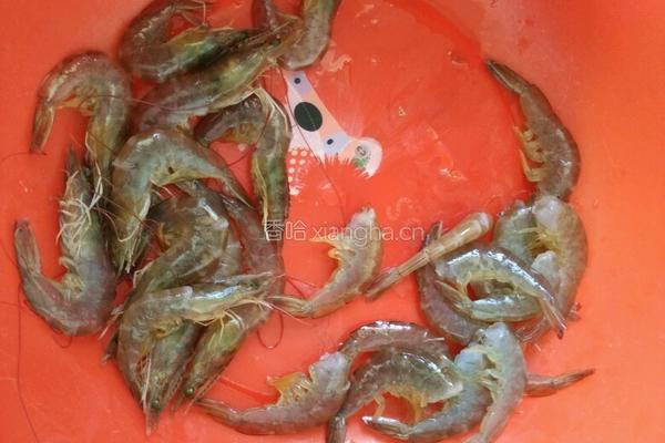 虾仁饺子的做法图解1