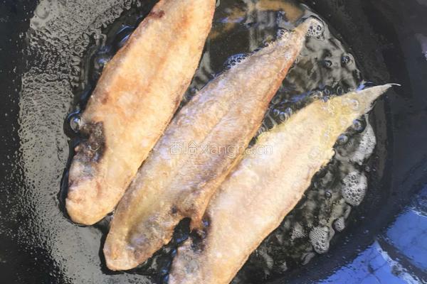 煎踏板鱼的做法图解3