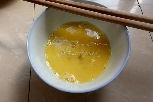 鸡蛋煎馒头片的做法图解3