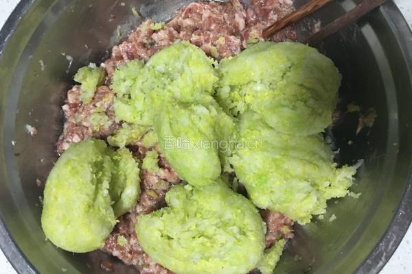 猪肉白菜馅饺子的做法图解8