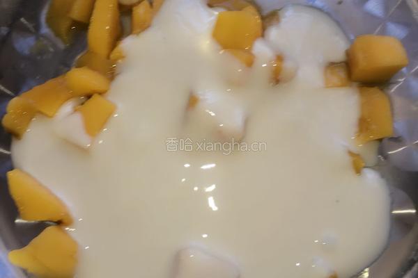 自制芒果炒酸奶的做法图解1