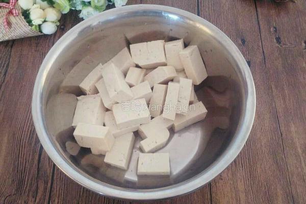 豆腐烧鱼块的做法图解5