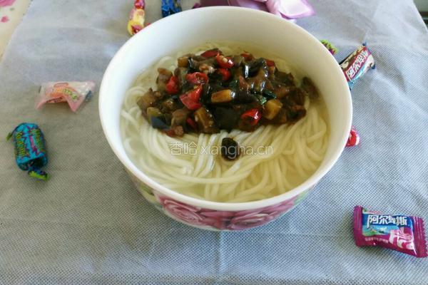 茄子炸酱面的做法图解9