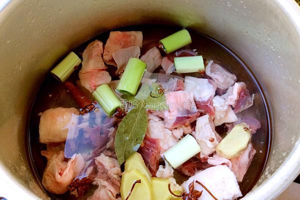 油豆腐泡烧牛肉的做法图解4