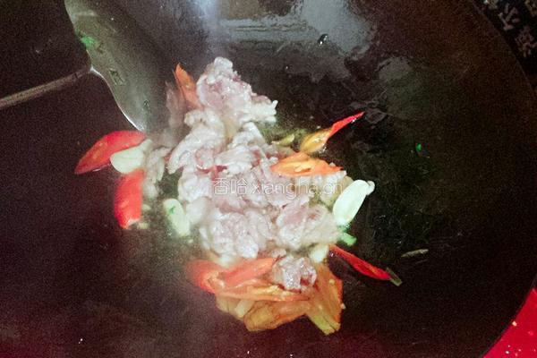 芹菜炒里脊肉的做法图解5
