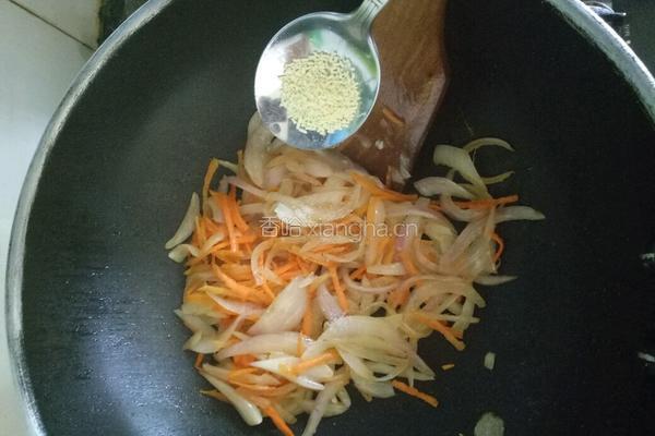 洋葱炒胡萝卜的做法图解5