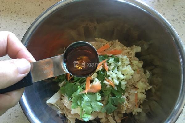 家常凉拌豆油皮的做法图解6