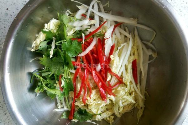 凉拌白菜心的做法图解2