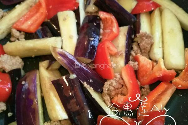 甜椒肉沫烧茄子的做法图解4