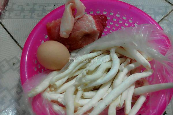 菌菇汤的做法图解1