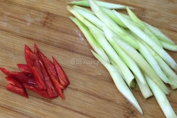 芦笋炒肉的做法图解1
