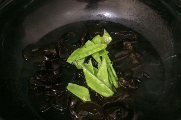 木耳汆肉的做法图解4
