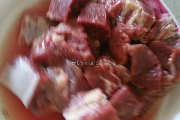 啤酒炖牛肉的做法图解1