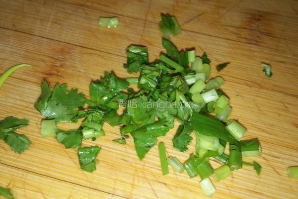 裙带菜汆丸子汤的做法图解5