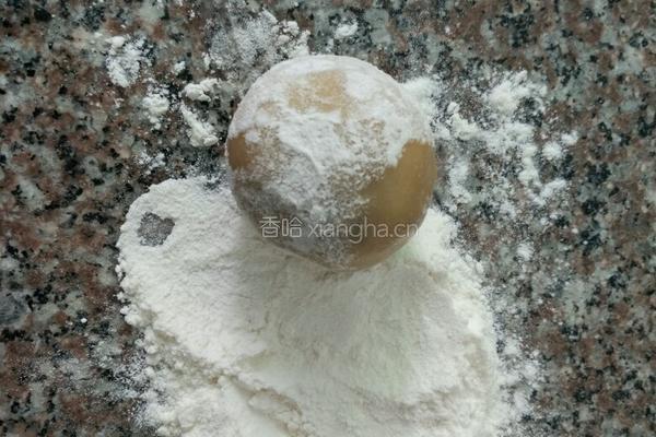 莲蓉蛋黄月饼的做法图解11