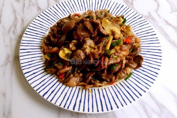 酸辣椒炒鸡肾