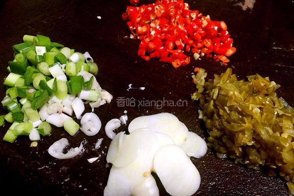 酸辣椒炒鸡肾的做法图解3