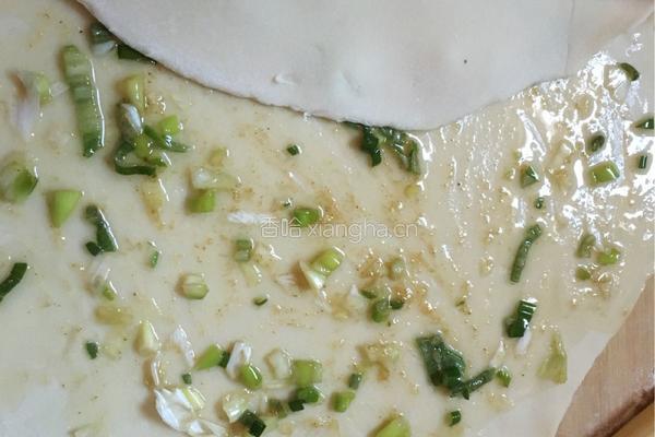 烫面葱油饼的做法图解12