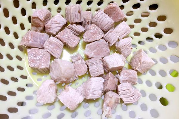 虫草花炖瘦肉的做法图解4
