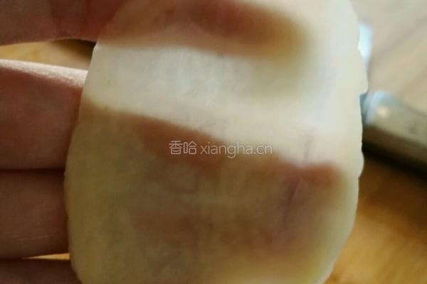 炸薯片的做法图解1