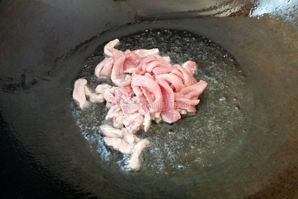 平菇炒肉的做法图解5